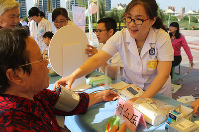 2017全民营养周“滨州站”盛大启动，专业营养健康咨询服务惠及市民